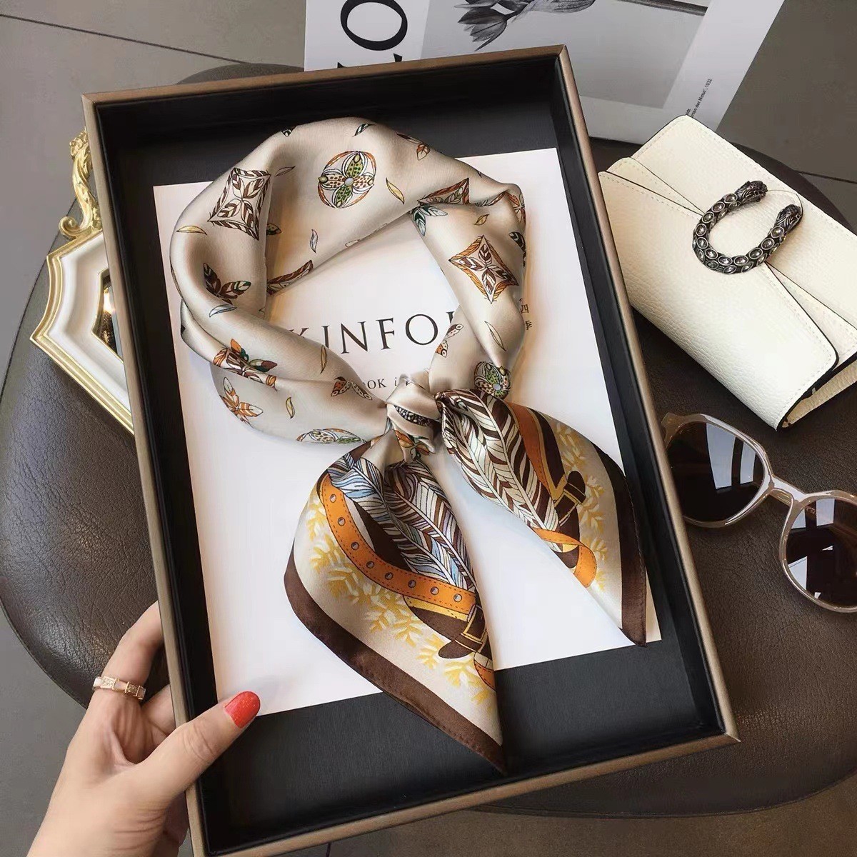 Luxury Fashion Print 70*70cm S - огляд і ціна Ribbon Wired Satin